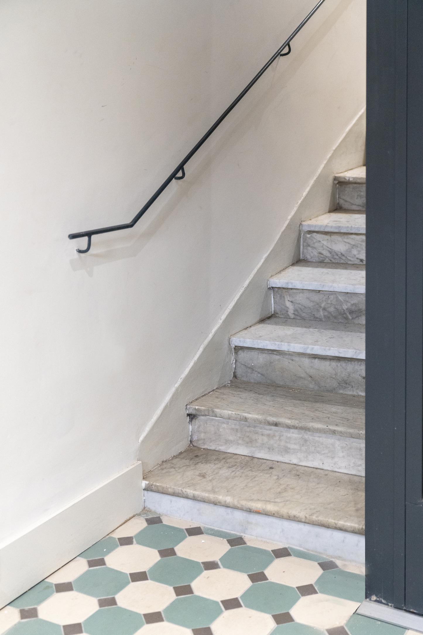 Partie Commune Escalier Travertin 18 Barla 