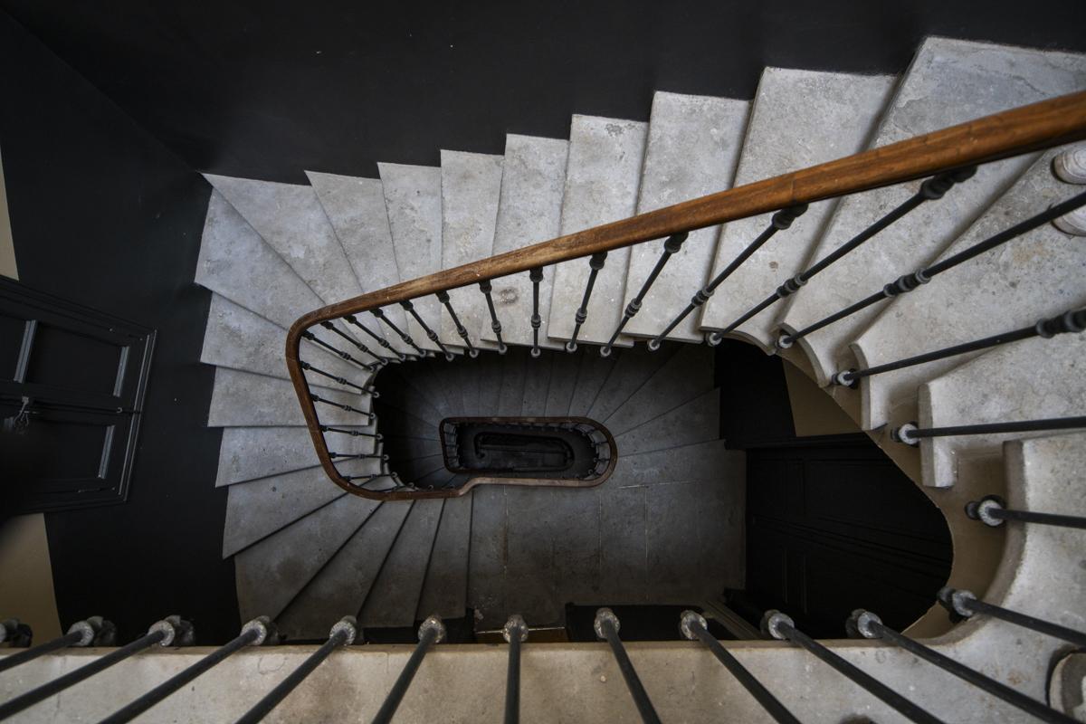 Escalier immeuble le 3 Violette