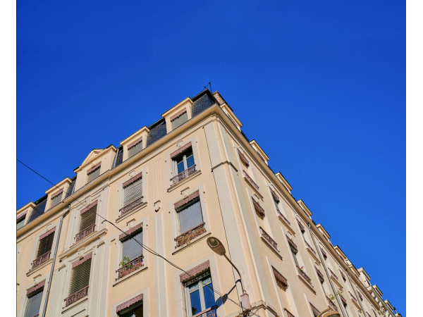 12 Guesde Facade